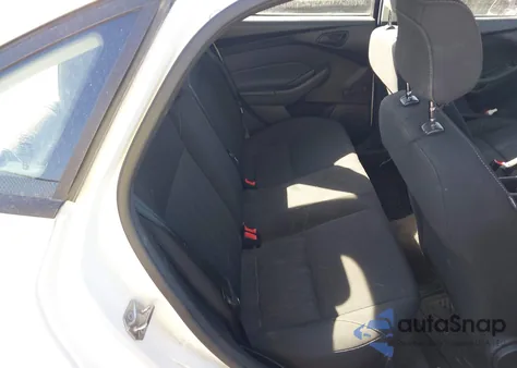 2018 Ford Focus S из США, поврежденный, VIN 1FADP3E2XJL266642